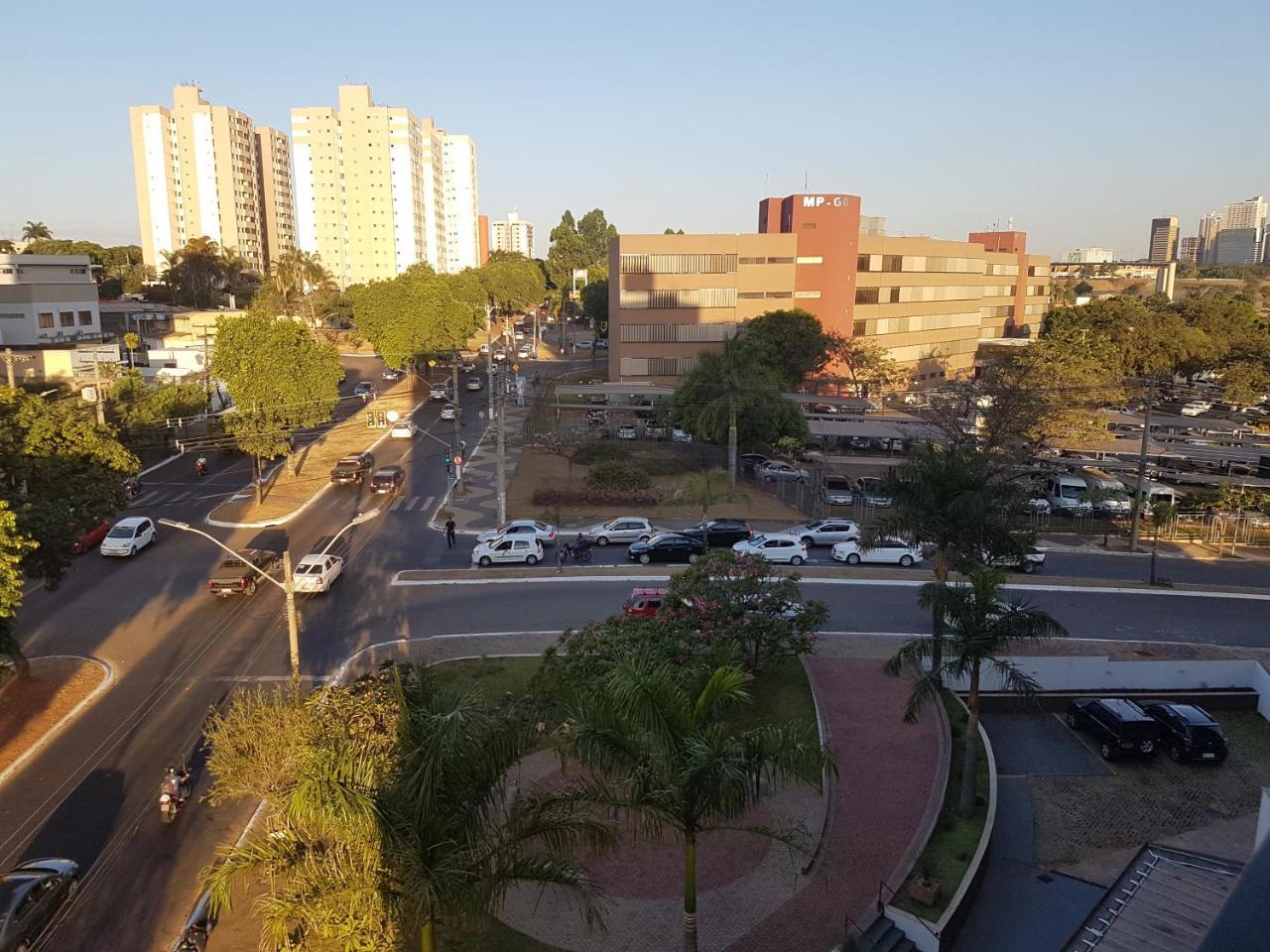 Charmoso Studio/Flat Mobiliado Para Temporada Goiânia Buitenkant foto